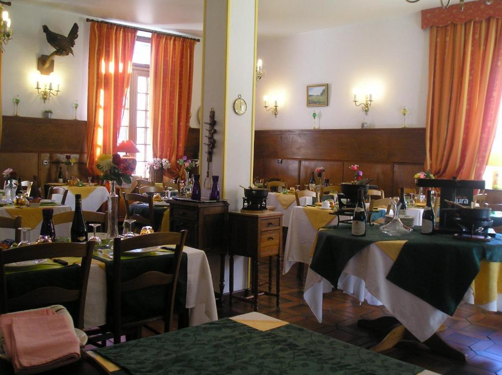 Hotel Du Soleil Дивон ле Бен Екстериор снимка