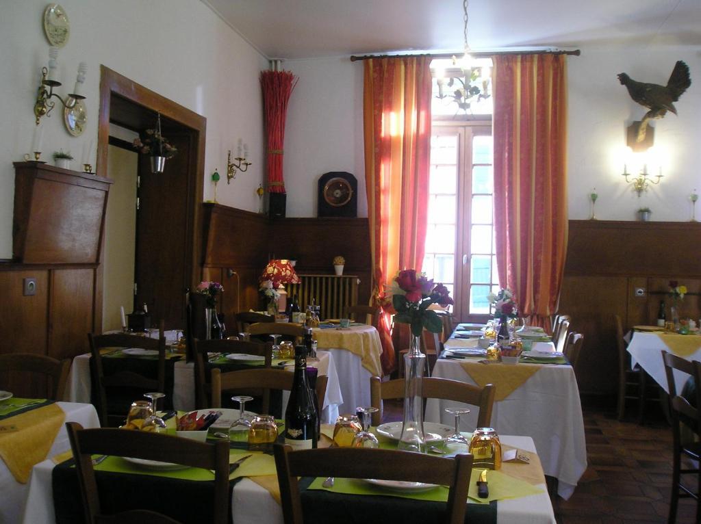 Hotel Du Soleil Дивон ле Бен Стая снимка